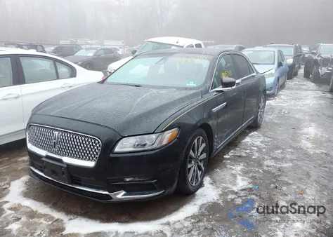 2018 Lincoln Continental Livery z USA, uszkodzony, nr VIN 1LN6L9HK9J5603881